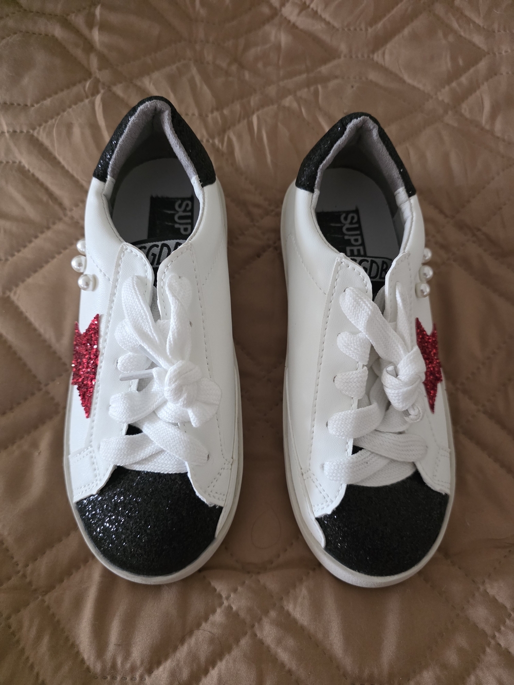 Golden Goose Kids White Sneakers with Black Glitter Toe and Red Glitter Star